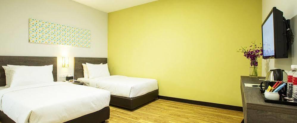 Humaira Hotel Tanah Merah  Εξωτερικό φωτογραφία